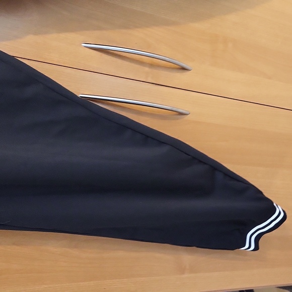 2 piece track suit - Picture 8 of 13